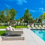 Reed Boutique & Bistro Отель 5*