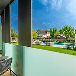 Reed Boutique & Bistro Отель Шиофок
