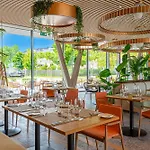 Отель Reed Boutique & Bistro