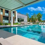 Hotel Reed Boutique & Bistro