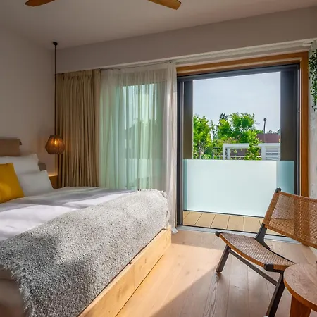 Reed Boutique & Bistro מלון 5*