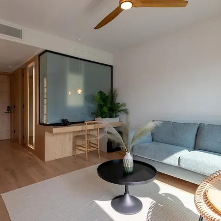 Reed Boutique & Bistro Hotel 5*