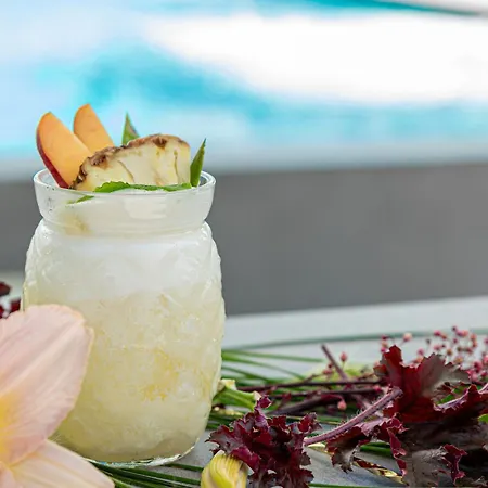 Reed Boutique & Bistro シオーフォク
