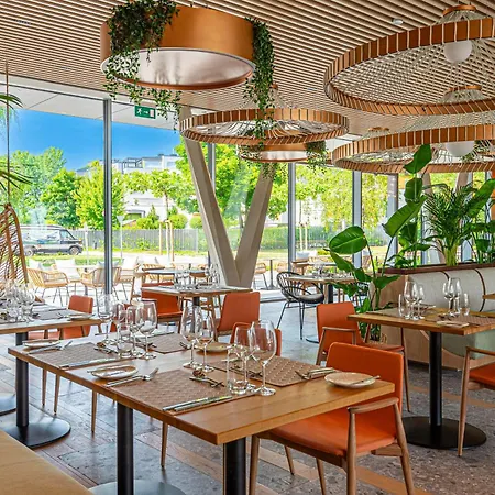 Hotel Reed Boutique & Bistro