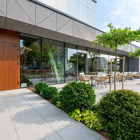 Reed Boutique & Bistro Отель