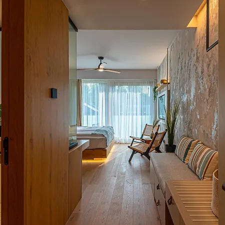 Отель Reed Boutique & Bistro 5*