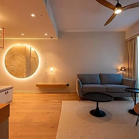 Reed Boutique & Bistro Отель 5*