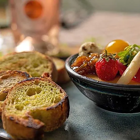 Reed Boutique & Bistro 5*