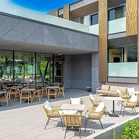 Отель Reed Boutique & Bistro 5*