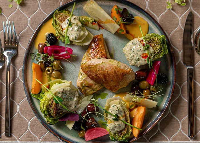 Reed Boutique & Bistro שיופוק