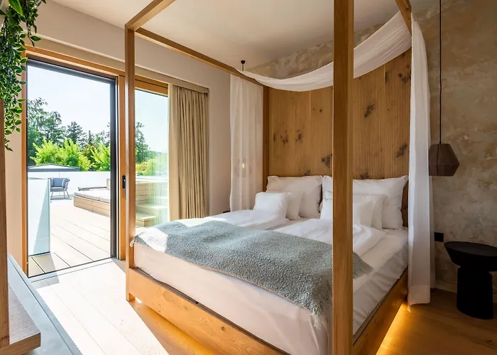 Reed Boutique & Bistro 5* シオーフォク